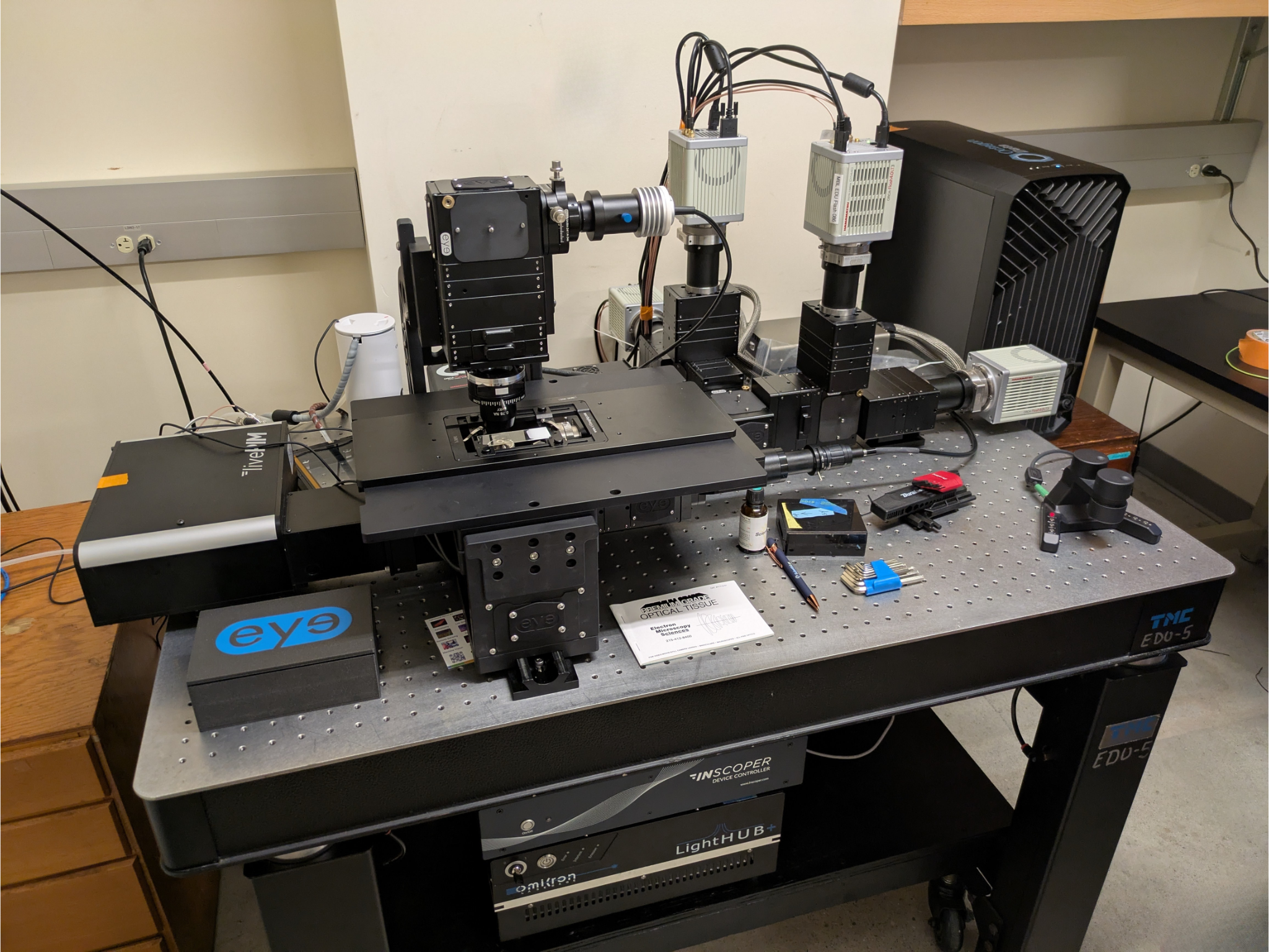 liveDRIM setup picture at the Marine Biological Laboratory (MBL) in Woods Hole, MA, for their advanced Research Training Courses.